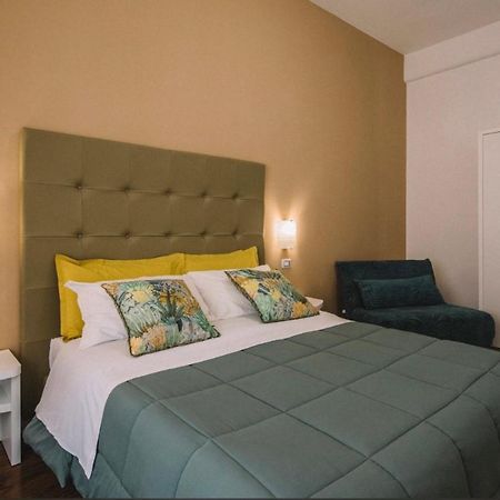 Tiziana'S House Bed & Breakfast Salerno Ngoại thất bức ảnh